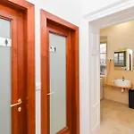 Hostel L&g In , Private & Beautiful Sea View