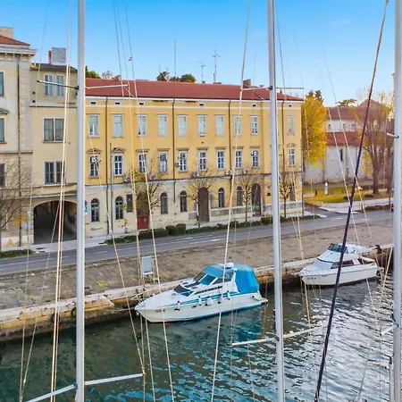 L&g In , Private & Beautiful Sea View * Pula