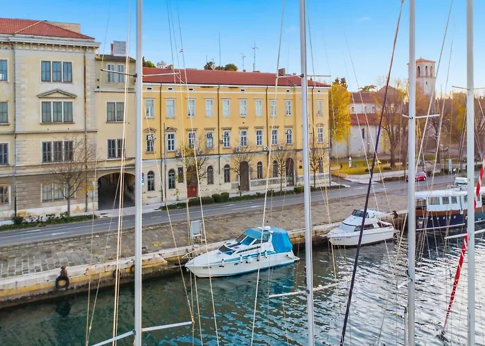 L&g In , Private & Beautiful Sea View * Pula