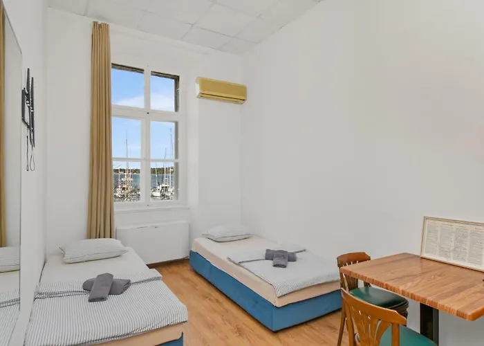 L&g In , Private & Beautiful Sea View * Pula