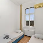 Hostel L&g In , Private & Beautiful Sea View