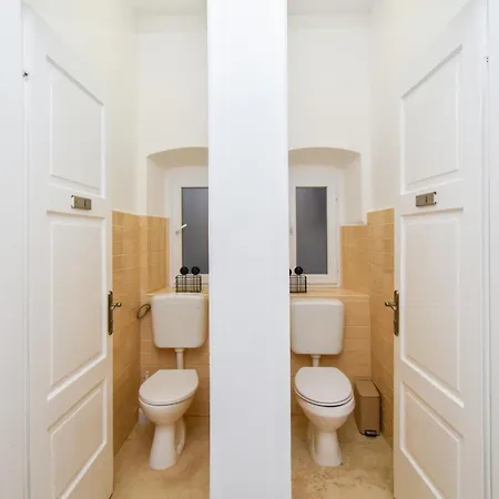Hostal L&g In , Private & Beautiful Sea View *