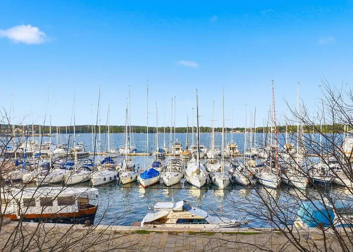 L&g In , Private & Beautiful Sea View Hostel