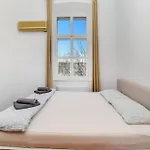 Hostel L&g In , Private & Beautiful Sea View Pula